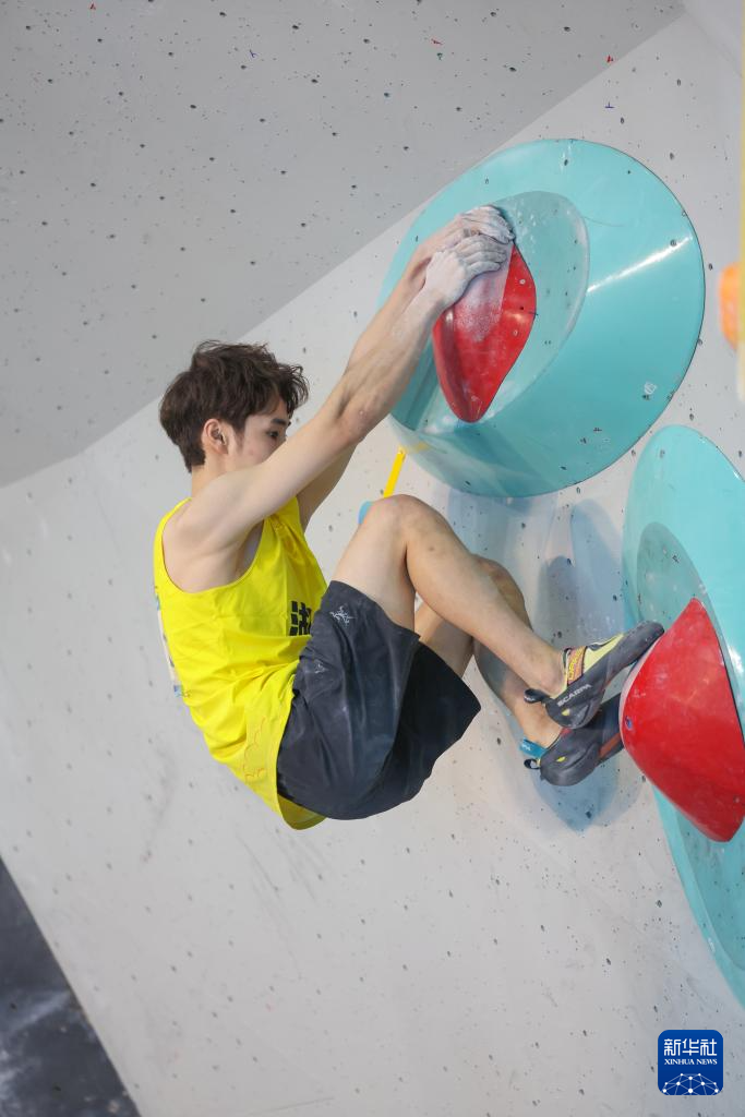 cente, 潘愚非以, 潘愚非在男 cente, 潘愚非以, 潘愚非在男