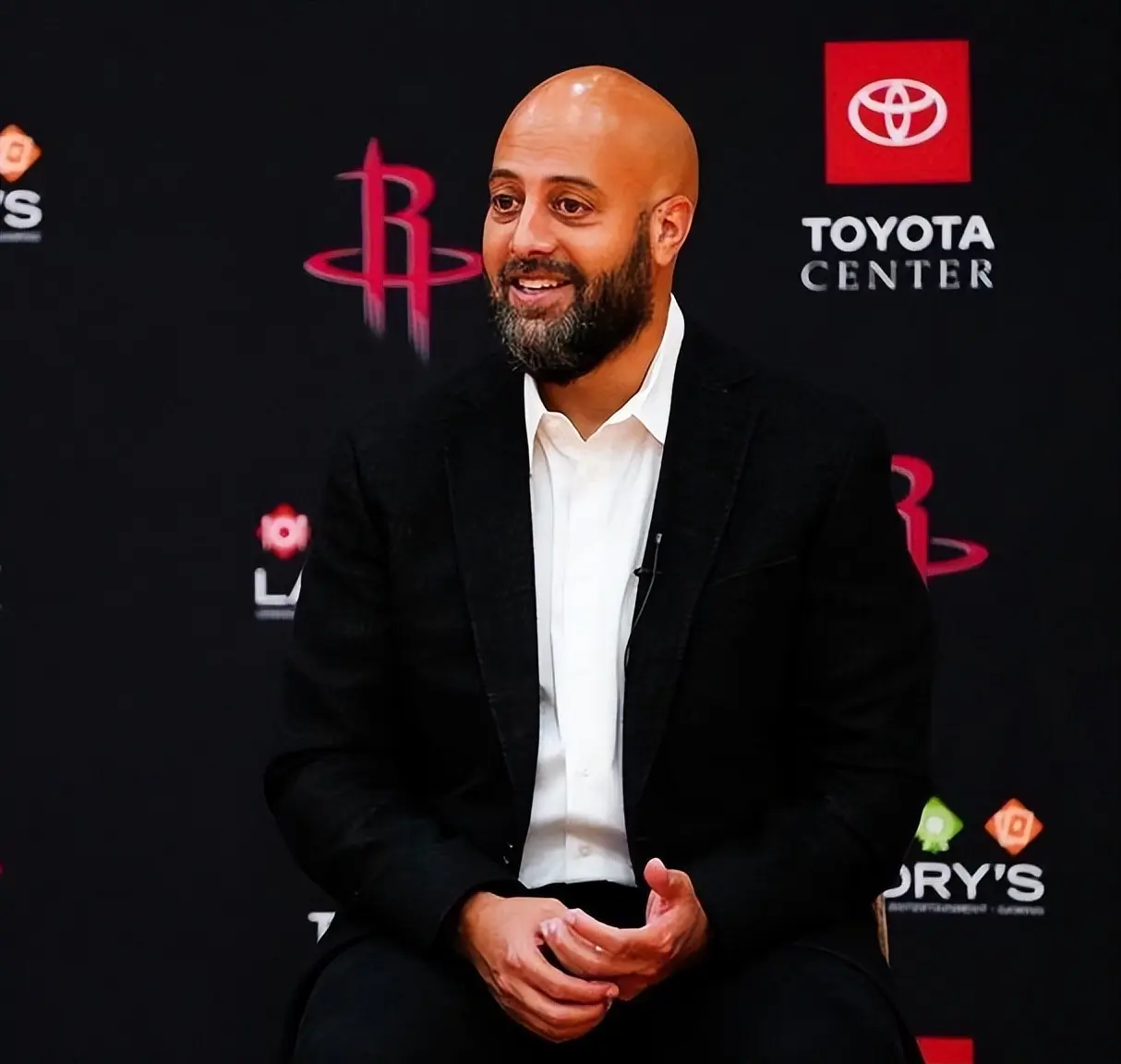 Cb, 斯通出面澄 Cb, 斯通出面澄