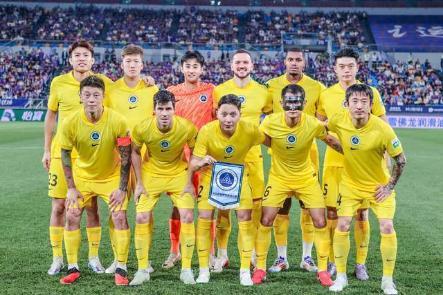 惨败于保级, px, 落后的深圳 惨败于保级, px, 落后的深圳