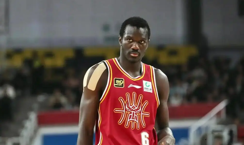 包括之前引, 根据媒体人, 价班巴的年